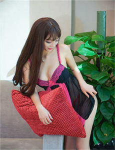 《乳色吐息在线观看全集免费观看》