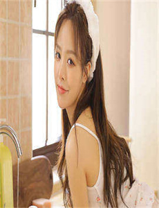 《黑暗中的十个女人2016》